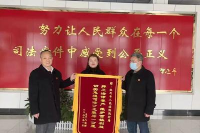 【法院】重拳出击 强制腾退 打通司法公正“最后一公里”