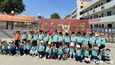 【汈东】幼儿到小学来一次“亲密接触”