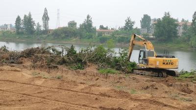 【麻河】府河河堤硬化工程紧锣密鼓进行中