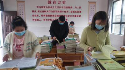 【回龙】督查辖区7所学校常规工作