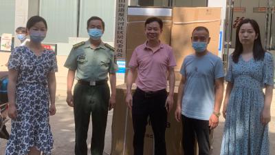 【公共资源交易中心】向泵站河社区捐赠空调两台