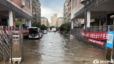 【仙女山】排除内涝积水 为民解忧