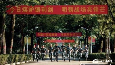 这不仅是一条招聘广告（内附大学毕业生参军政策）