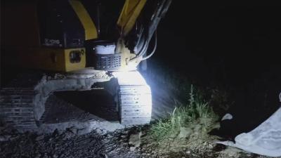 【南河】持续晴热“炙烤” 路面难耐高温