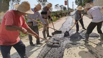 【分水】卫生间下水道接通了 王老汉心里不“堵”了