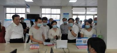 【视频】省人社厅厅长刘艳红来我市走访调研