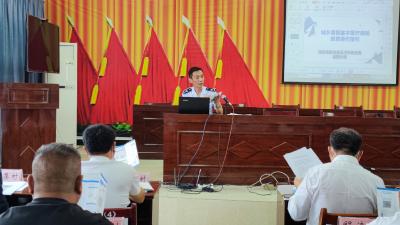 业务辅导“全覆盖” “两险”征收开好头
