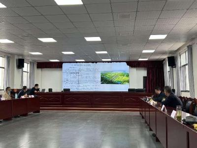 老干部欢聚一堂，谈变化、话发展、提建议......