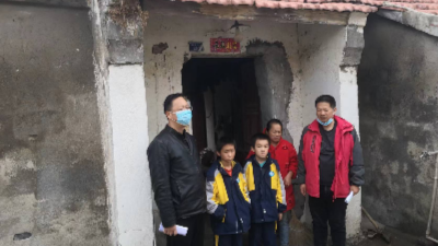 教师家访 构建家校“连心桥”