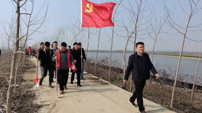 “党建红”引领“生态绿” 分水镇鲜鱼村河坡焕新颜