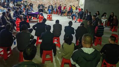 城隍镇：屋场院子会 打造党员群众家门口的“充电站”