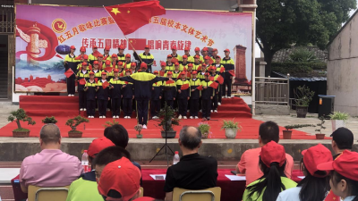 “红歌”唱响 让爱国旋律在校园飞扬