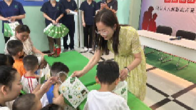 市残联：上门送轮椅 助残与温暖同行