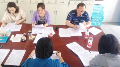 华严场直小学举办现场作文竞赛