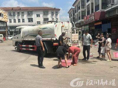 小小“送水车” 处处显真情