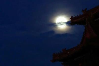 美文 | 此时中秋，凭栏望月