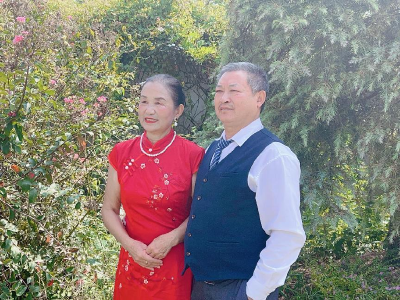 为11个村的老年夫妻圆了婚纱梦！