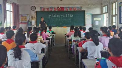 这一天 我们永远铭记！