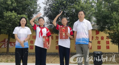 湾潭三汊小学又多了不少精神食粮