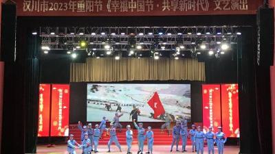 这场演出 他们听得入神、看得喜悦