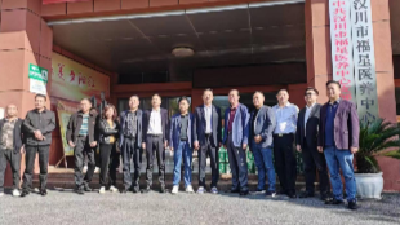 爱满重阳，乡贤敬老暖人心