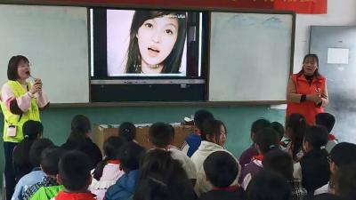 从“心”出发，帮助孩子们认识、接纳、管理情绪
