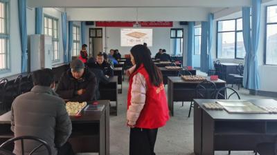 兵来卒往、炮飞马跳，“棋”乐无穷！