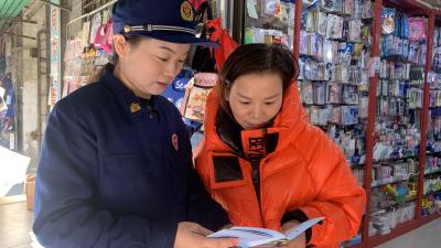 消防宣传进店入户  全民齐学“防火术”！