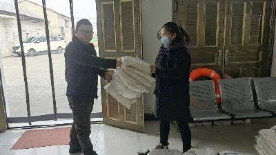 湾潭乡泰安村：“衣”份爱心 传递温暖