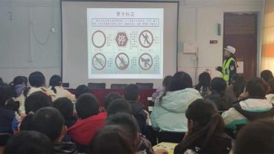 文明交通，从小做起