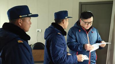 汉川消防走进商铺门店开展节前消防安全宣传