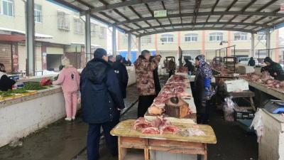 安全第一！他们清空集贸市场大棚人员