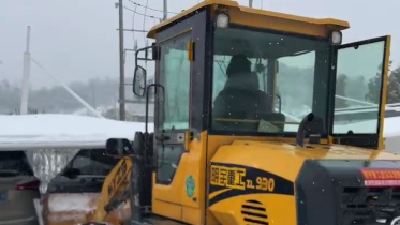 人如其名，舒通疏通南河乡积雪道路