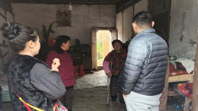 雨雪天气查危房，心系群众守平安