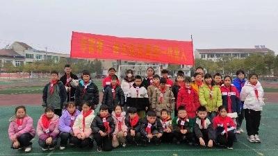 学雷锋 做全面发展的一代新人