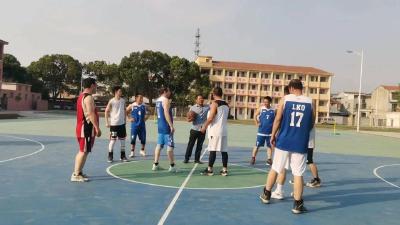 迎“篮”而上 以“球”会友