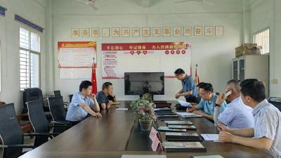 突出党建引领 抓实立德树人