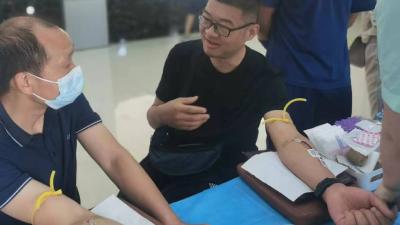仙女山医院组织职工参加义务献血活动