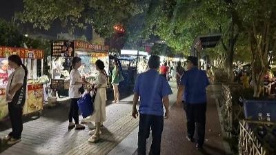 “体育馆北门敞亮了！”
