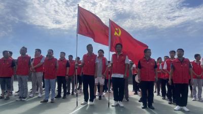 麻河镇防汛抢险突击队吹响巡堤集结号