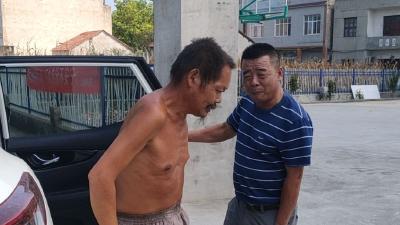智障老人忽走失，全村老少帮寻人