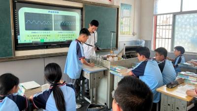 汉川市垌塚中学开展初中物理主题教研活动