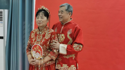 北桥社区为居民免费打造梦幻婚纱照