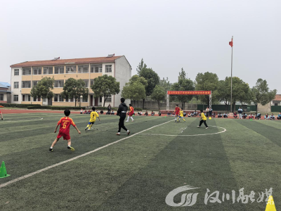 驰骋绿茵场 放飞足球梦