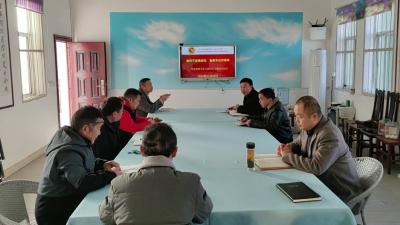 垌塚镇教育党支部开展主题党日活动