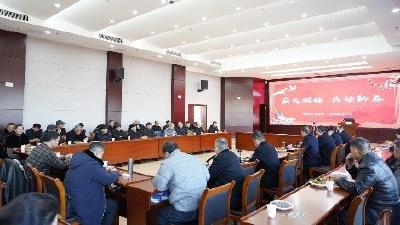 汉川法院召开退休老干部与青年干警座谈会