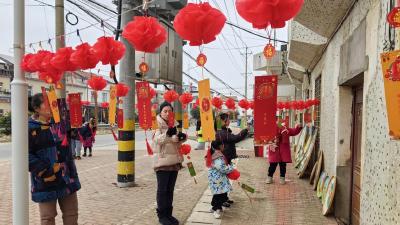 湾潭乡：喜乐闹元宵 趣谜猜不停