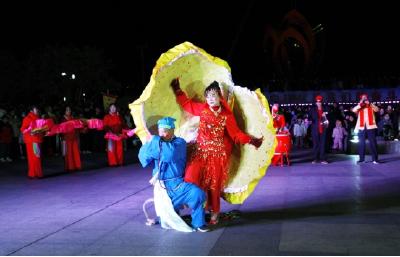 民俗大游园 欢欢喜喜闹元宵！