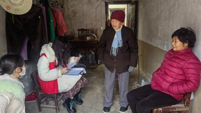 垌塚镇：困难群众大走访，关心关爱暖民心