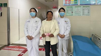 点赞！市人民医院医护人员拾金不昧
